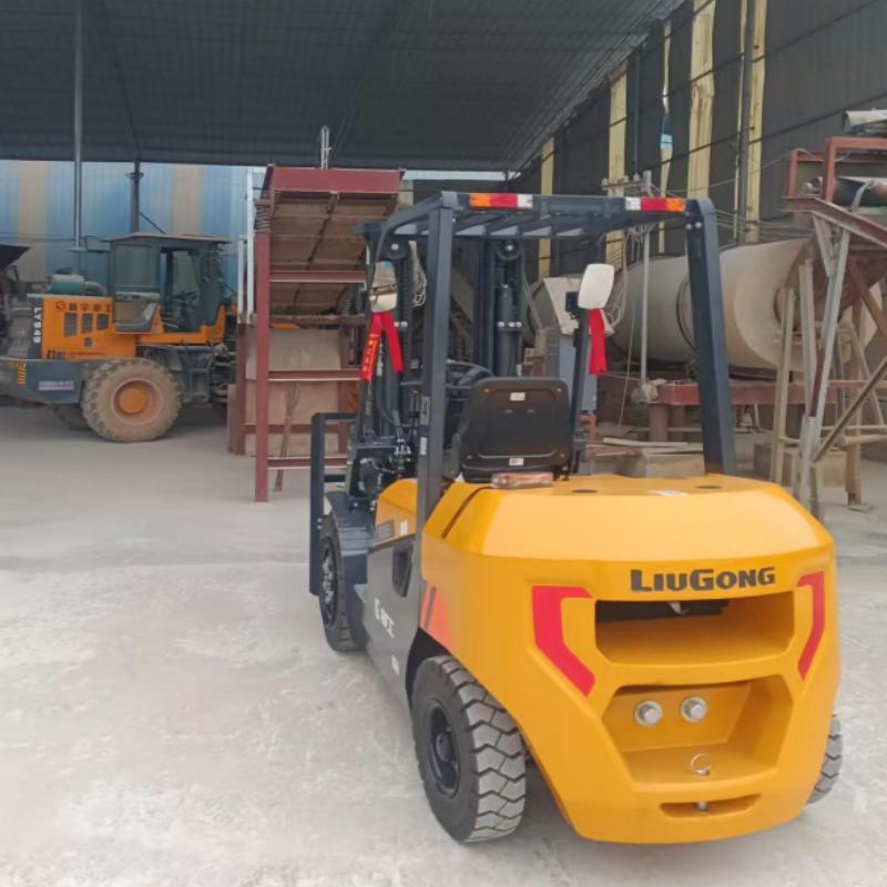 Customized Heavy Duty Forklift - Heavy Equipment Useful Life recension och pris